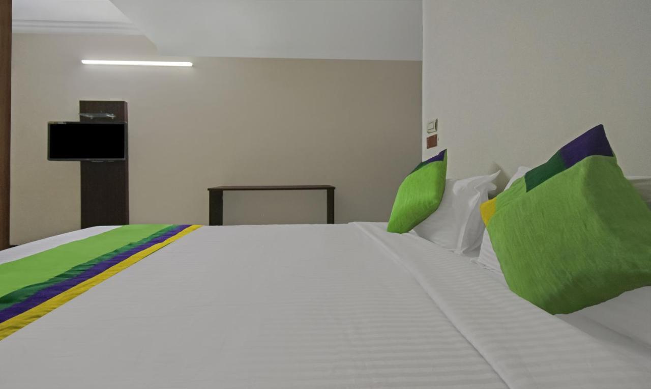 Treebo Samhaar Residency Thoraipakkam Hotel เชนไน ภายนอก รูปภาพ